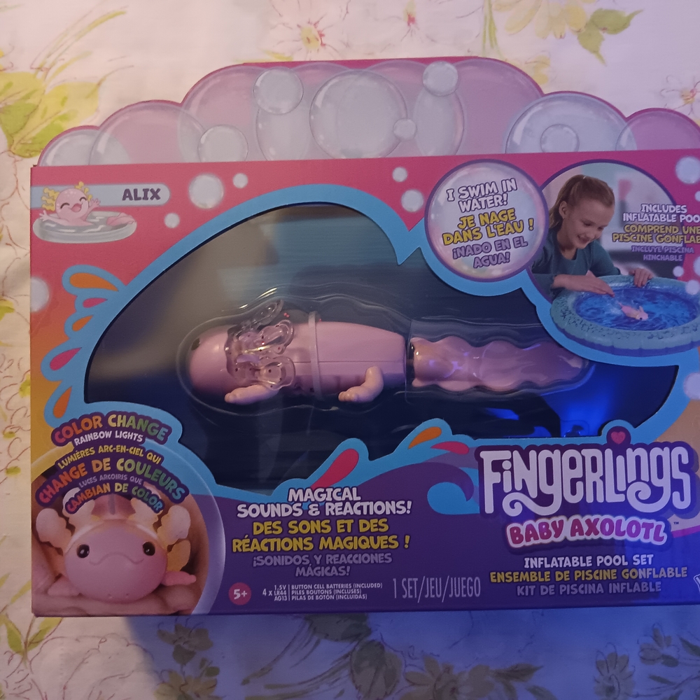 Fingerlings Baby Axolotl Toy - Pink NIB
